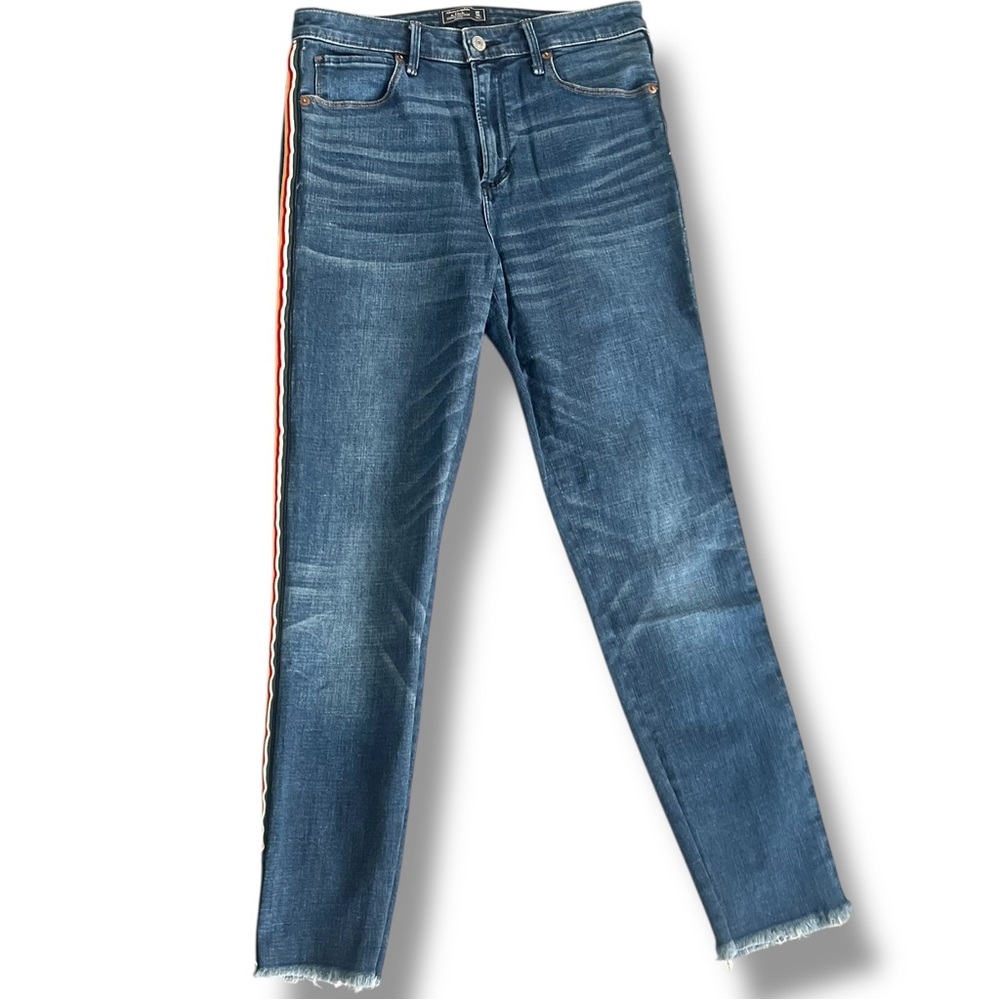 Abercrombie & Fitch Jeans Women’s 30 (28) Blue Cropped Ankle Jeans with Raw Hem